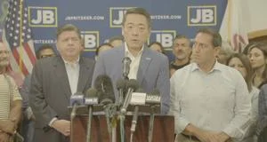 Abbott files emergency petition with Texas Supreme Court to remove Wu from office