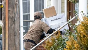 ‘Grinch’ UPS sued over holiday pay for workers